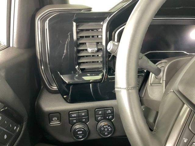 Used 2024 Chevrolet Silverado 1500 ZR2 image 20