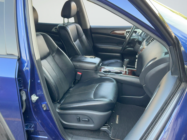 Used 2019 Nissan Pathfinder Platinum FWD image 24