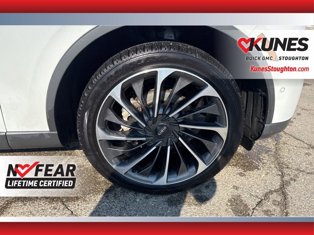 Used 2020 Lincoln Aviator Reserve w/ Equipment Group 202A image 15