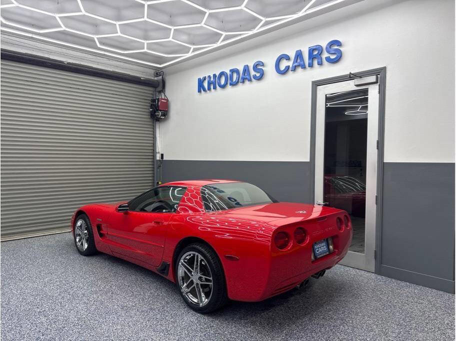 Used 2003 Chevrolet Corvette Z06 w/ Memory Package, 3 Drivers RWD image 3