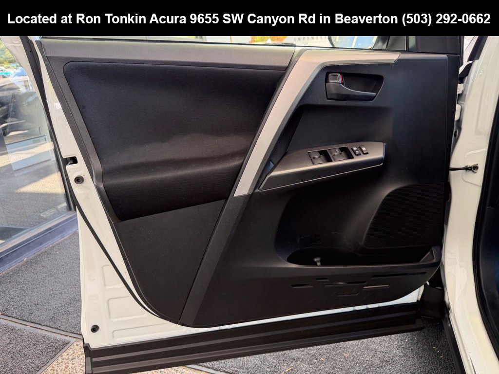 Used 2018 Toyota RAV4 LE w/ All Weather Liner Package AWD/4WD image 11