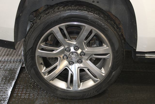 Used 2017 Cadillac Escalade Premium Luxury AWD/4WD image 35