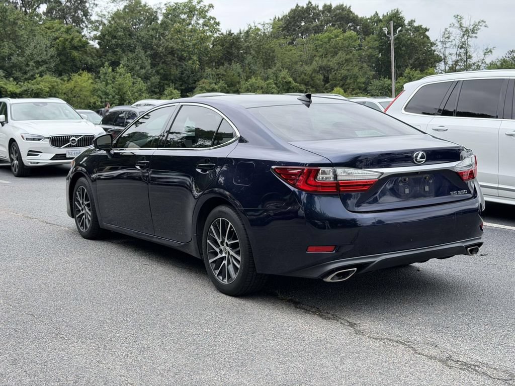 Used 2018 Lexus ES 350 w/ Luxury Package w/Wood Trim FWD image 3