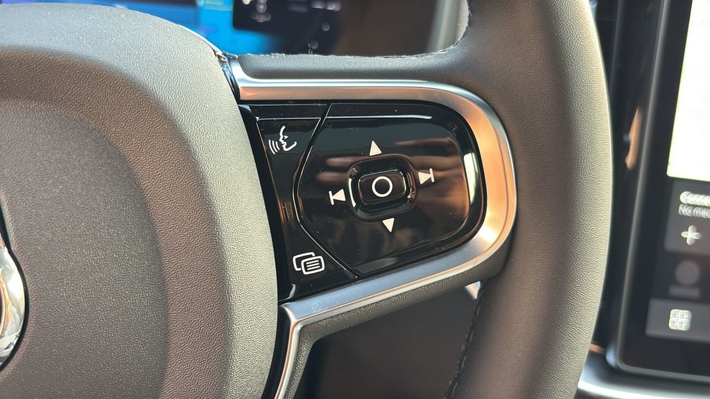 New 2026 Volvo XC90 T8 Plus w/ Protection Package AWD/4WD image 17