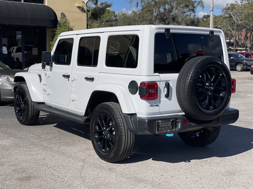 Used 2024 Jeep Wrangler Unlimited Sahara image 13