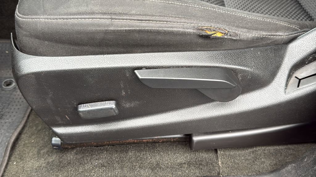 Used 2016 Chevrolet Colorado LT w/ LT Convenience Package image 11