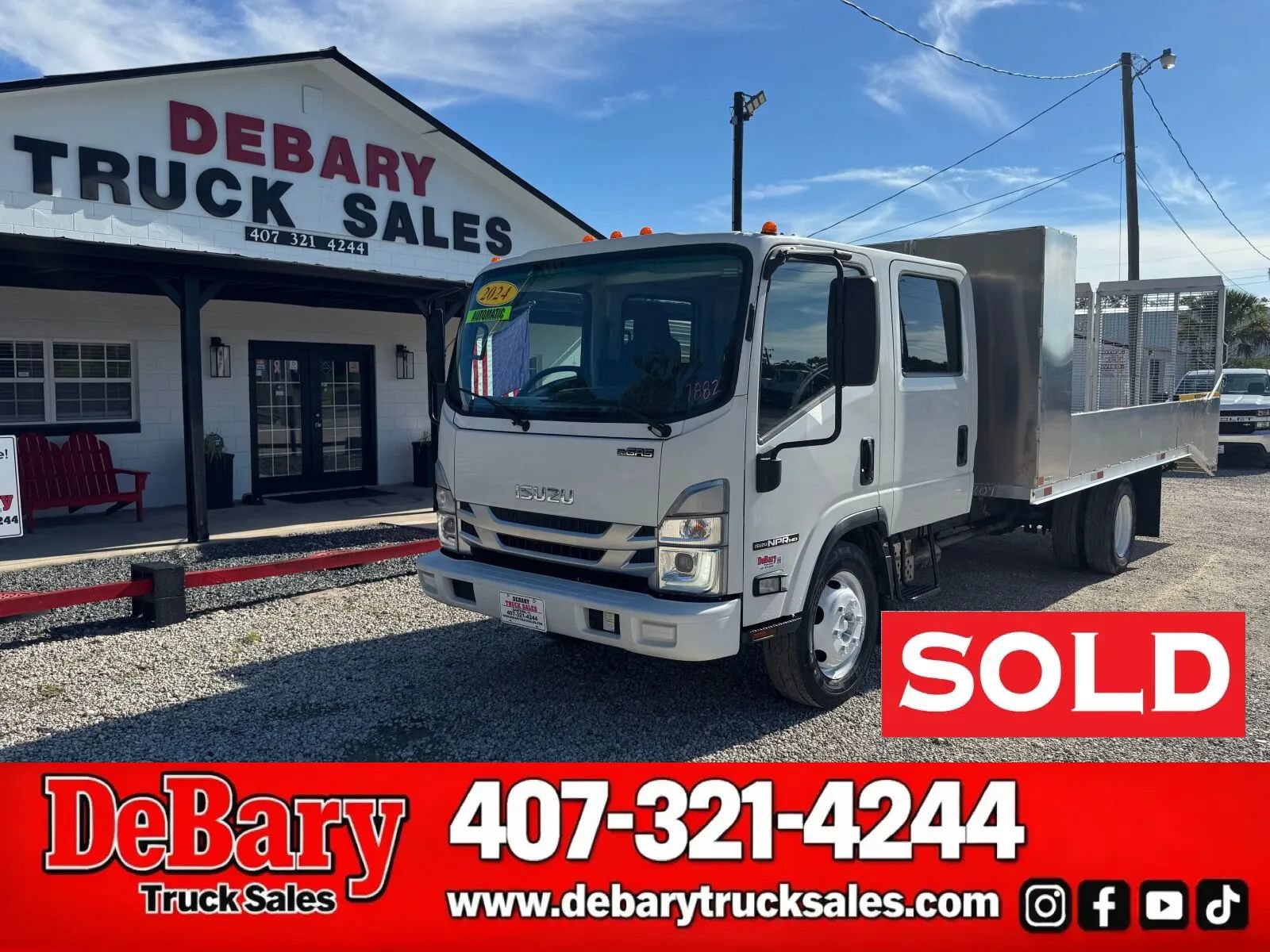 Used 2024 Isuzu NPR RWD image 1