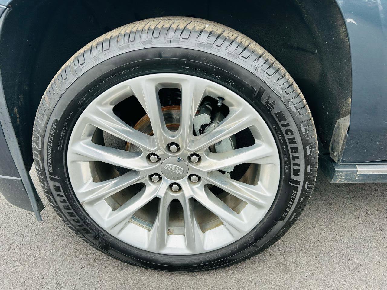 Used 2019 Cadillac Escalade Premium Luxury image 10