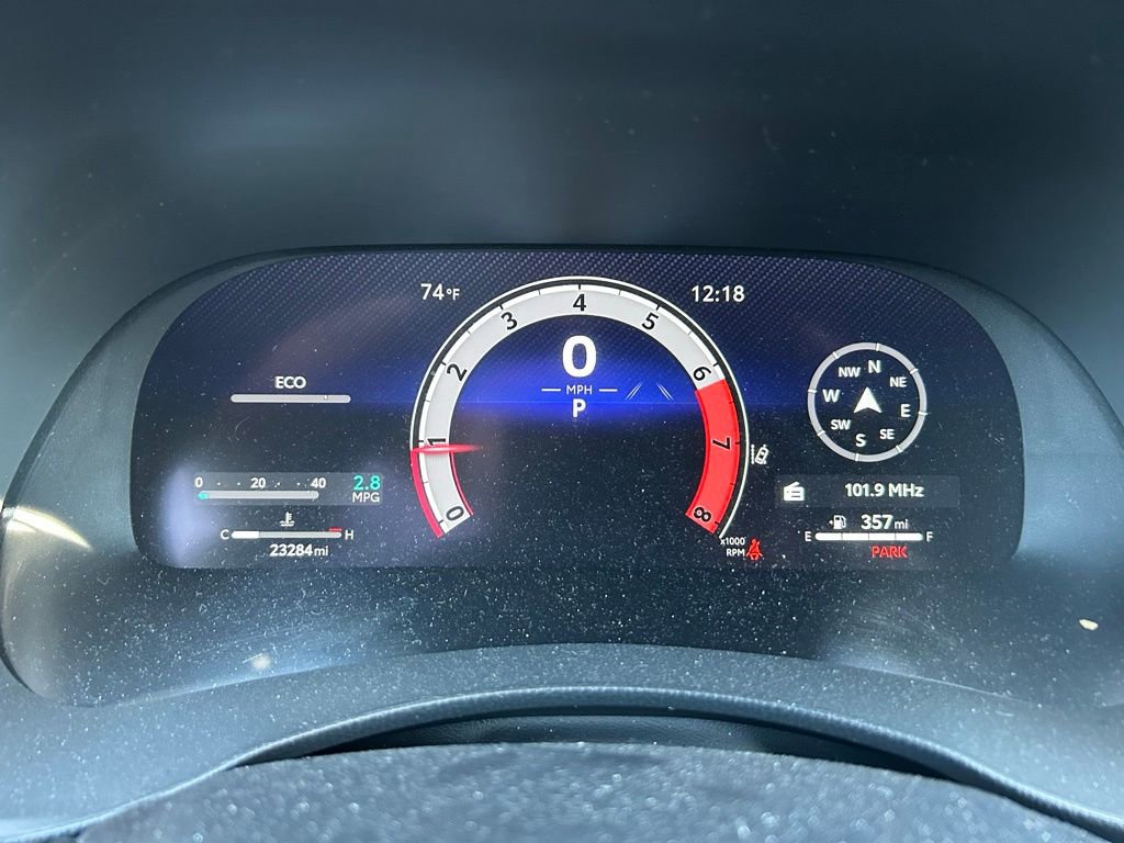 Used 2025 Toyota Highlander XSE image 23