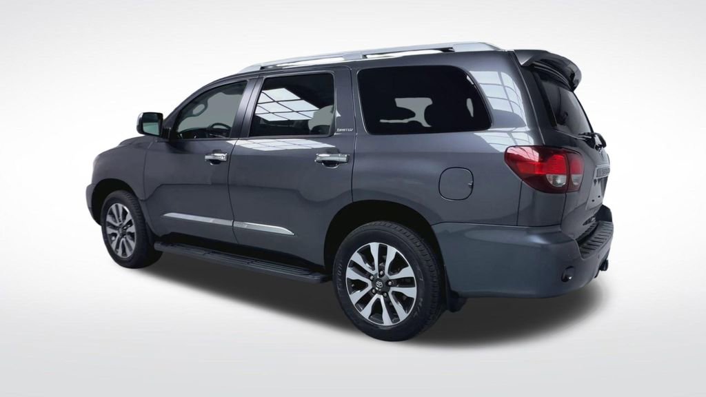 Used 2018 Toyota Sequoia Limited w/ Safety & Convenience Package AWD/4WD image 6