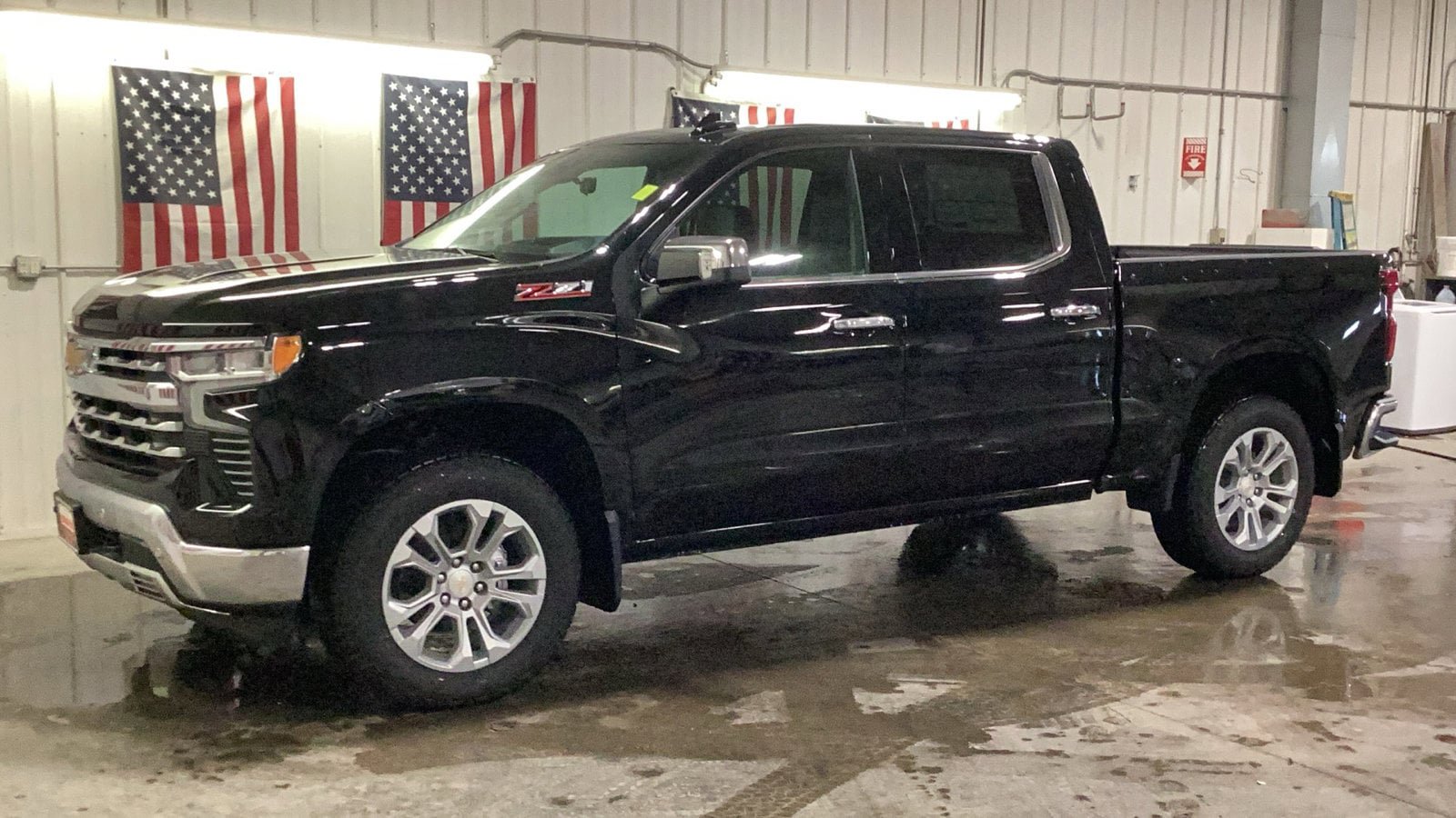 New 2026 Chevrolet Silverado 1500 LTZ w/ LTZ Premium Package image 2