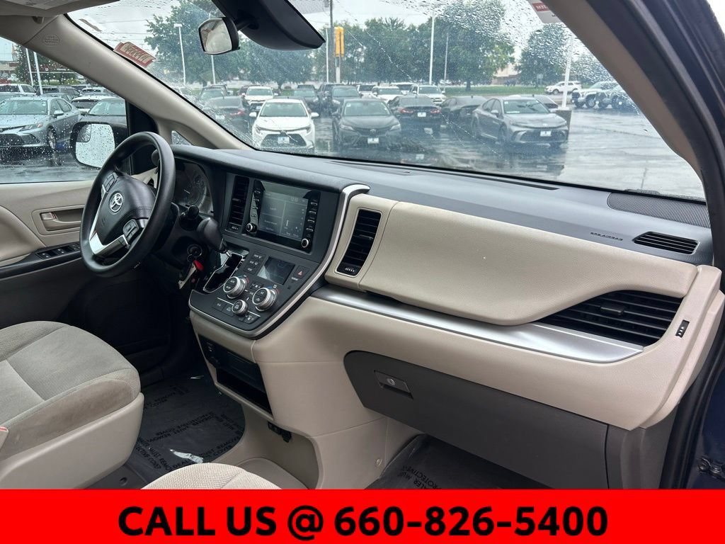 Used 2020 Toyota Sienna L FWD image 8
