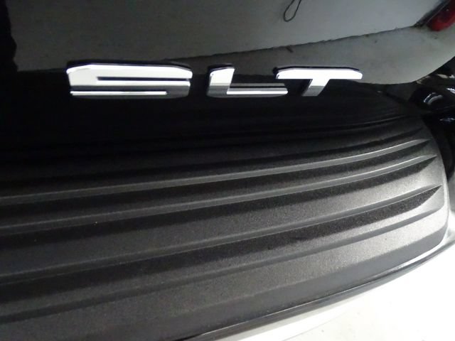Certified 2023 GMC Yukon SLT w/ SLT Luxury Package AWD/4WD image 26