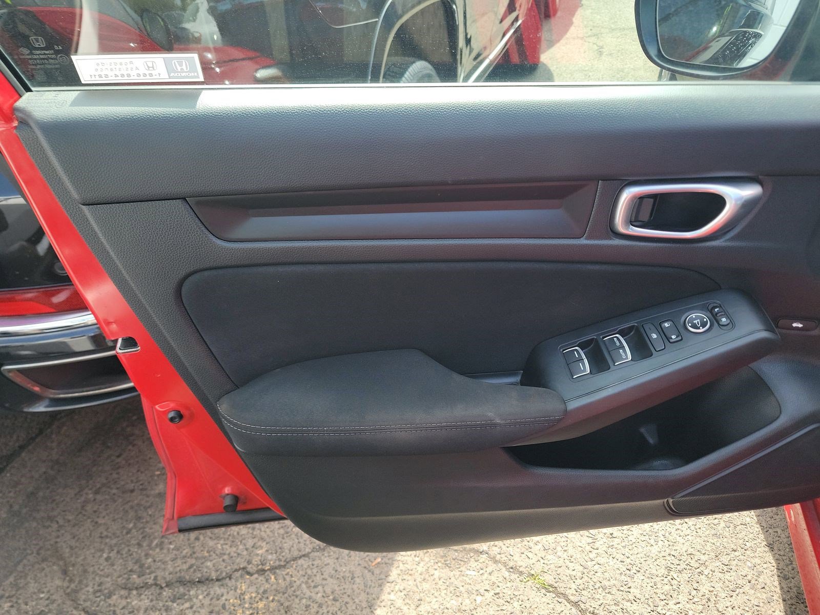 Used 2023 Honda Civic Sport image 8
