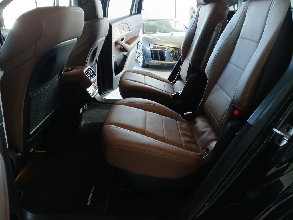 Used 2024 Mercedes-Benz GLS 450 4MATIC image 23