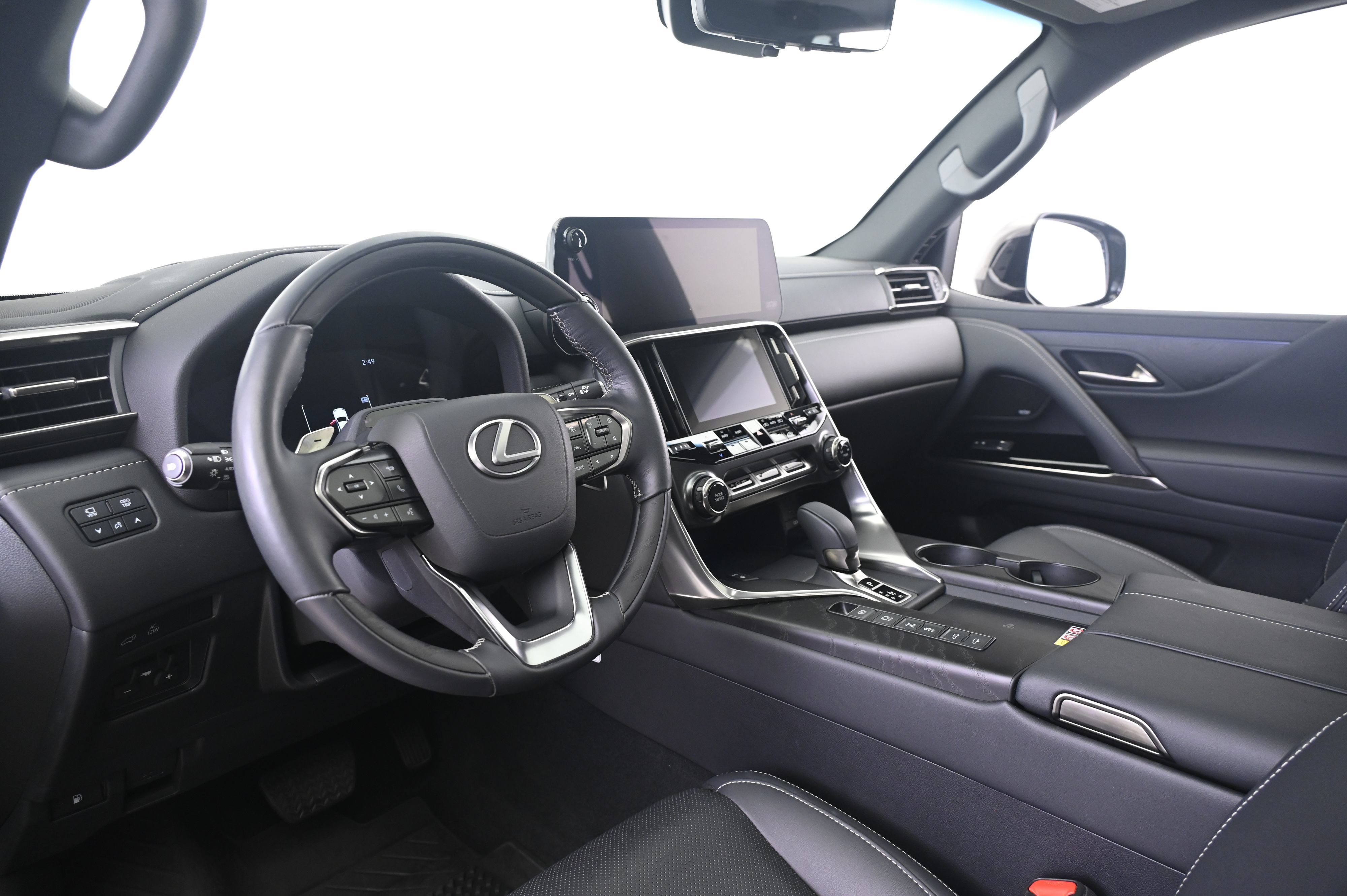 Used 2026 Lexus LX 700h Luxury AWD/4WD image 4