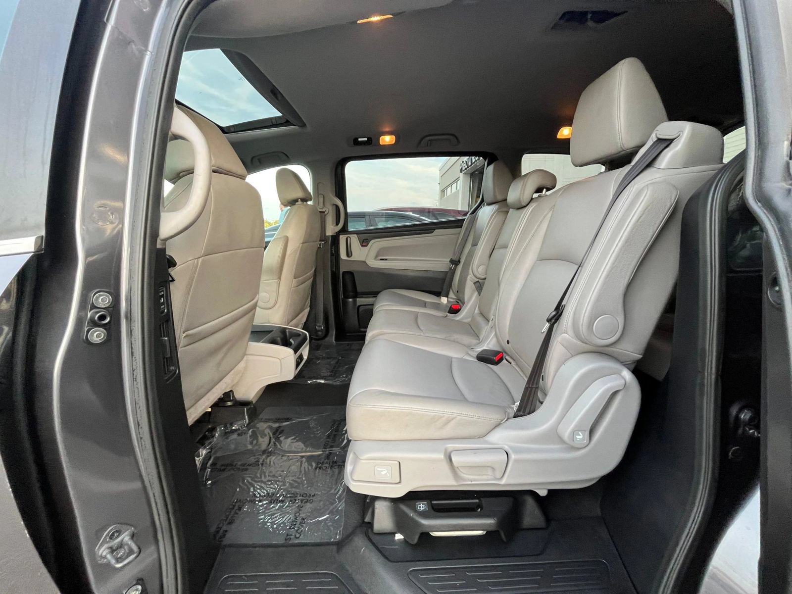 Used 2018 Honda Odyssey EX-L image 39