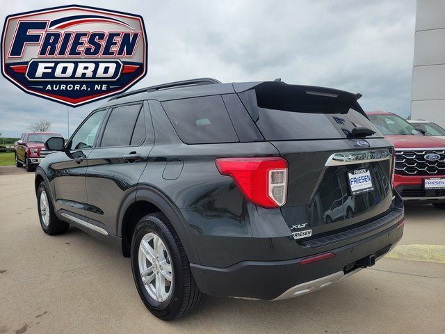 Used 2023 Ford Explorer XLT w/ Equipment Group 202A AWD/4WD image 5