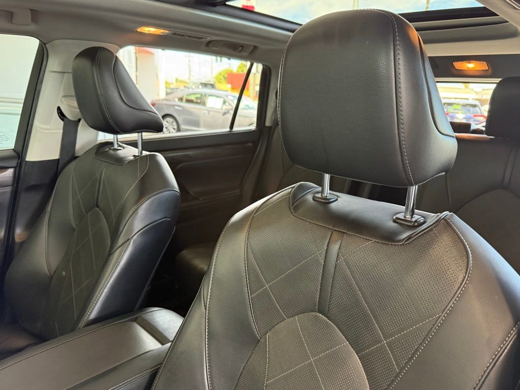 Used 2022 Toyota Highlander Platinum image 23