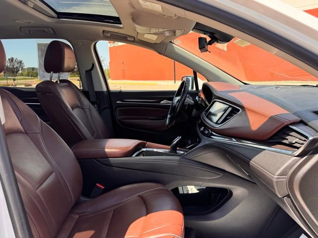 Used 2021 Buick Enclave Avenir w/ Avenir Technology Package AWD/4WD image 21