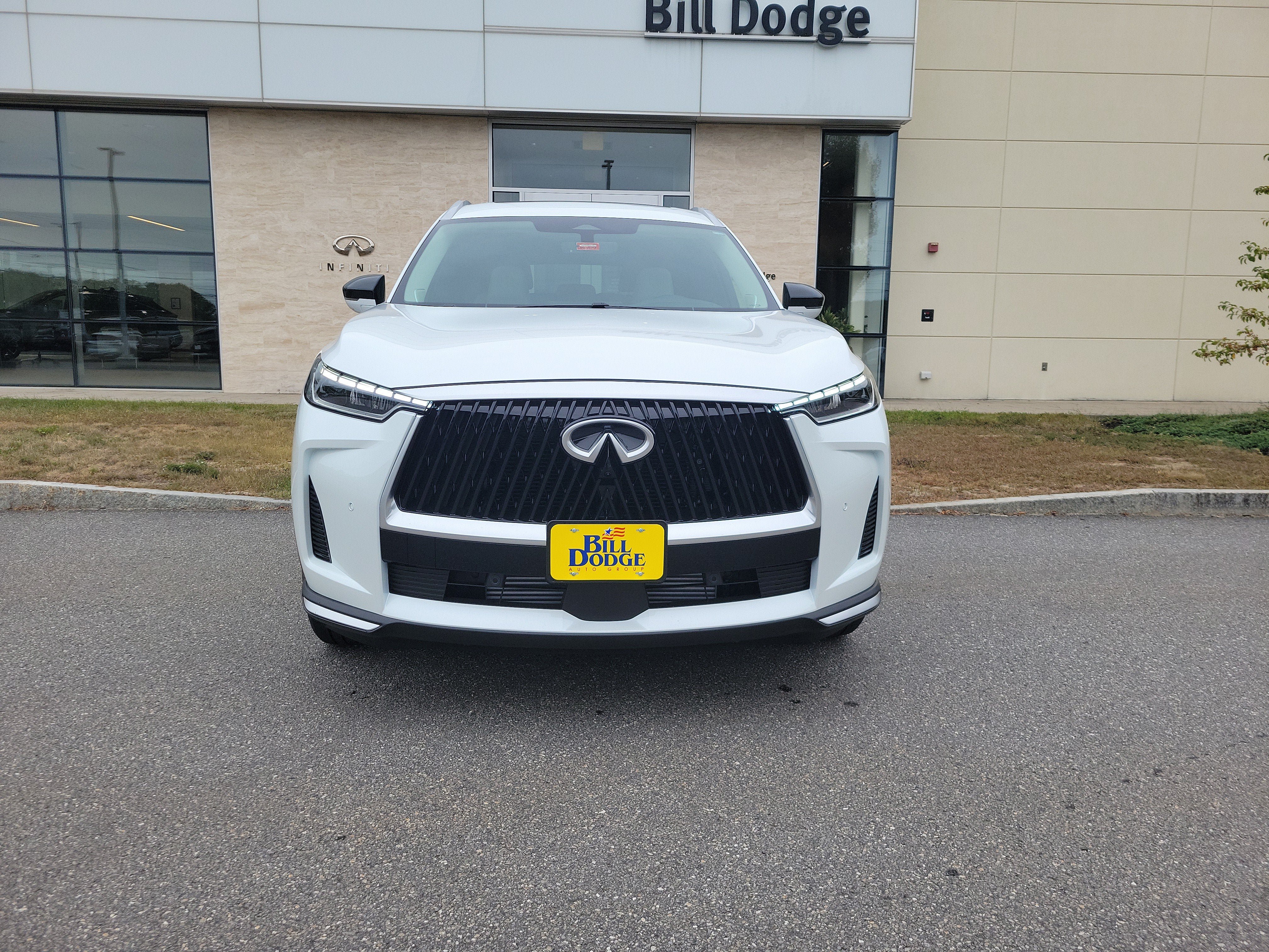 New 2027 INFINITI QX60 Luxe w/ Cargo Package AWD/4WD image 10