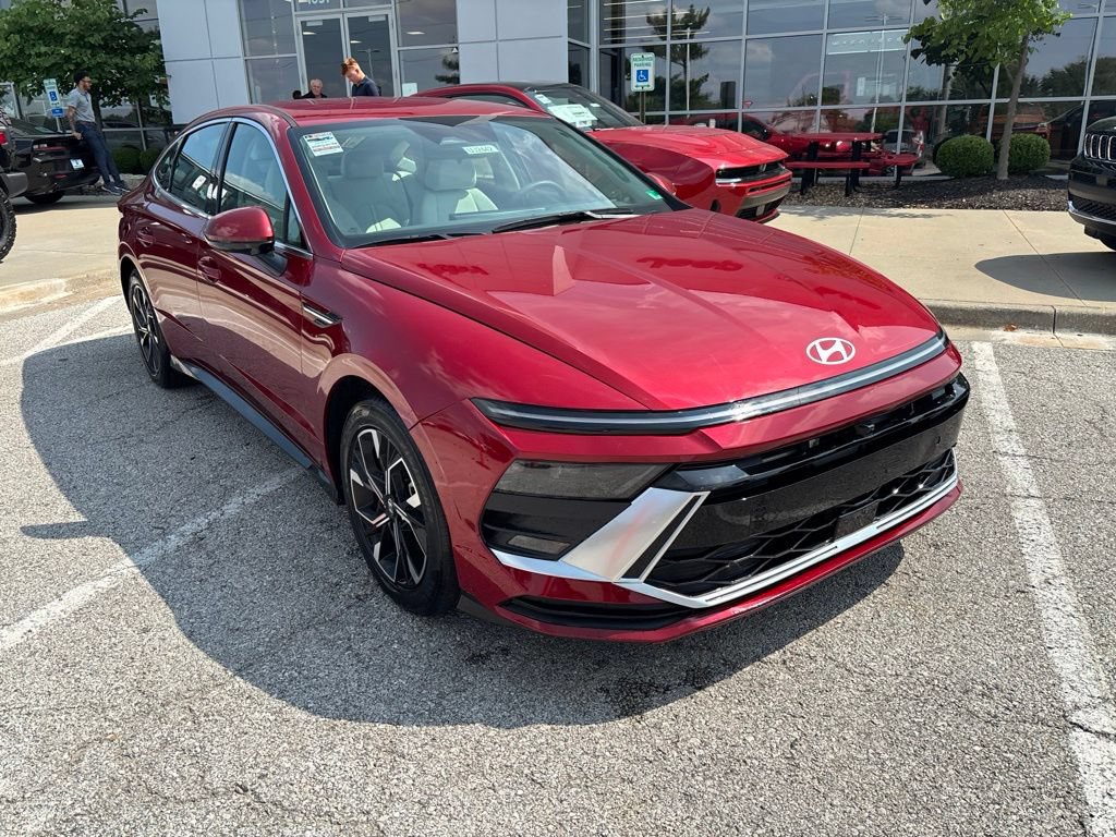 Used 2025 Hyundai Sonata SEL FWD image 7