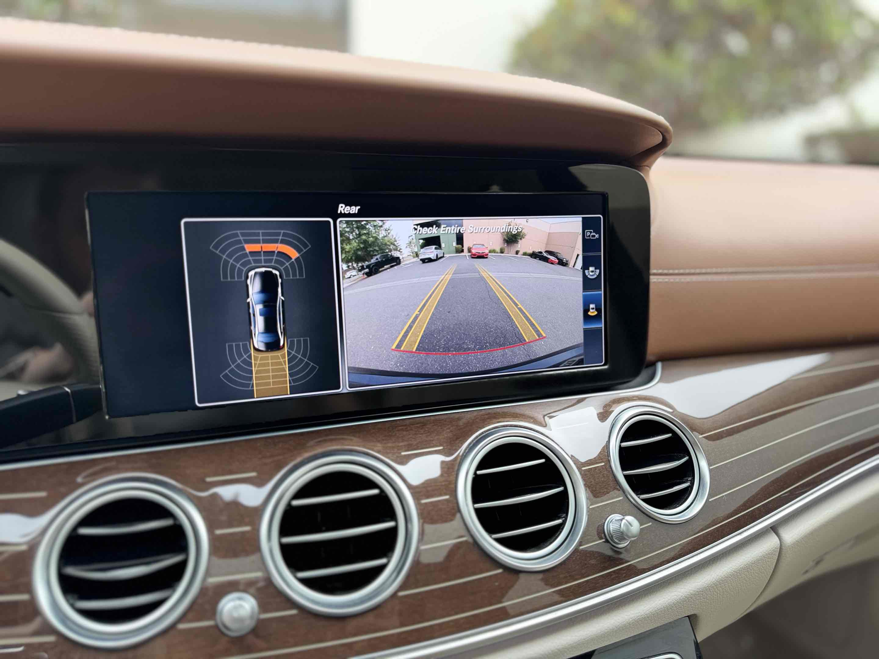 Used 2017 Mercedes-Benz E 300 image 22