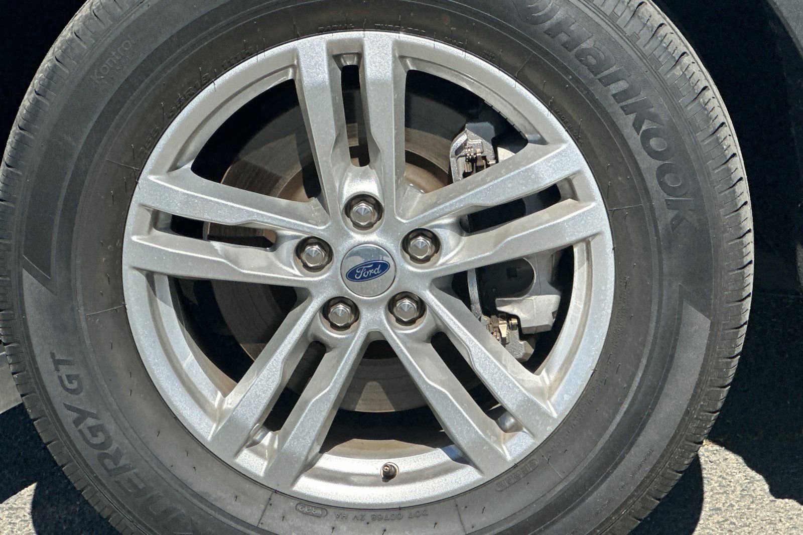 Used 2022 Ford Explorer XLT image 27