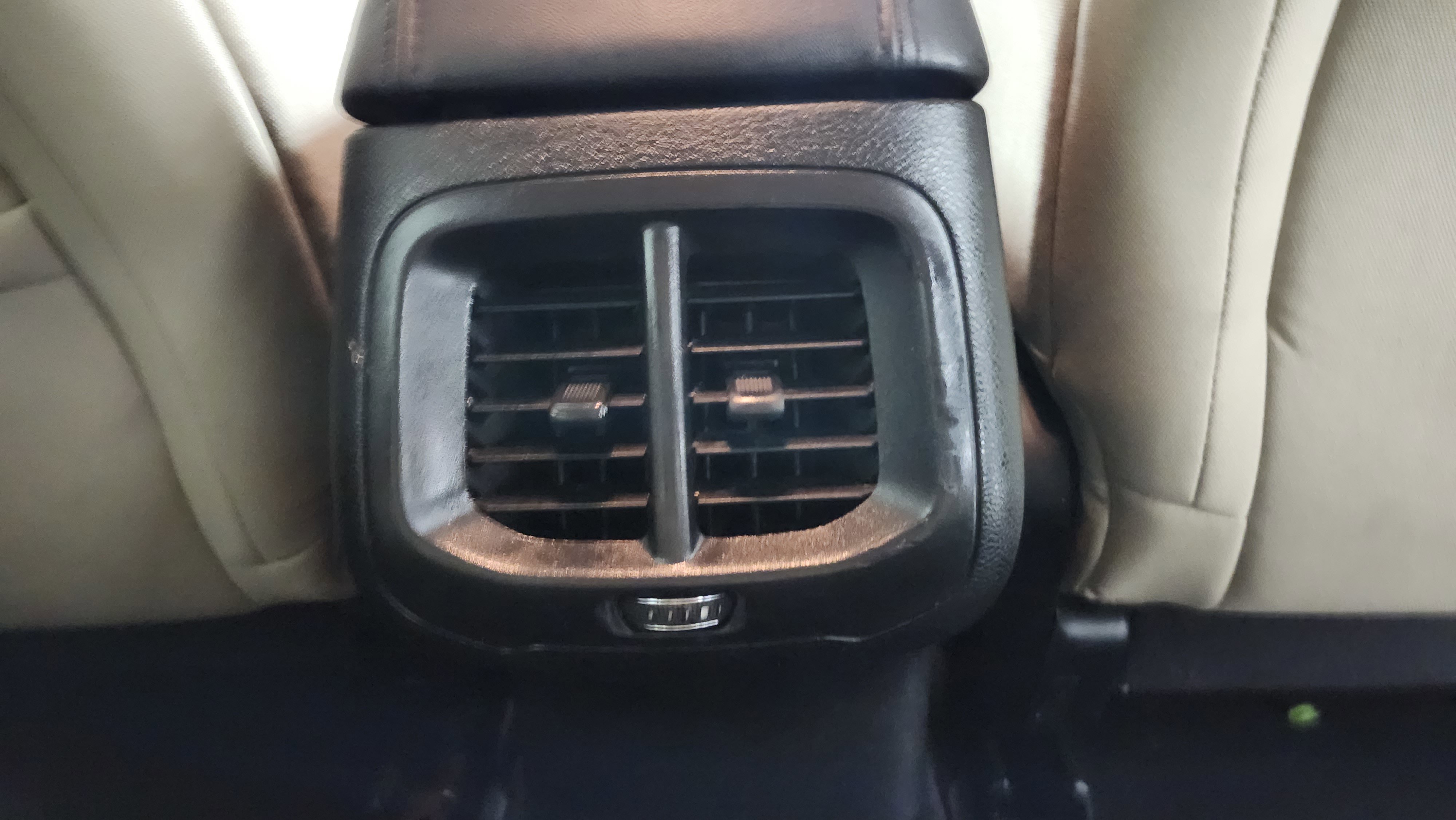 Used 2017 Jeep Cherokee Sport w/ Safety Group image 18