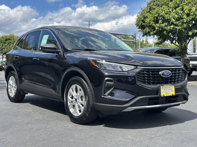 Certified 2023 Ford Escape Active AWD/4WD image 47