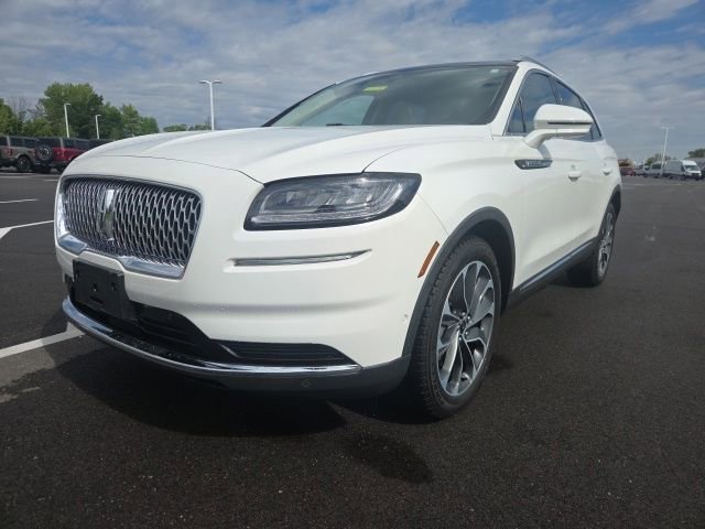 Used 2022 Lincoln Nautilus Reserve w/ Equipment Group 201A AWD/4WD image 2