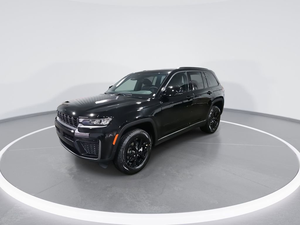 New 2026 Jeep Grand Cherokee Laredo image 4