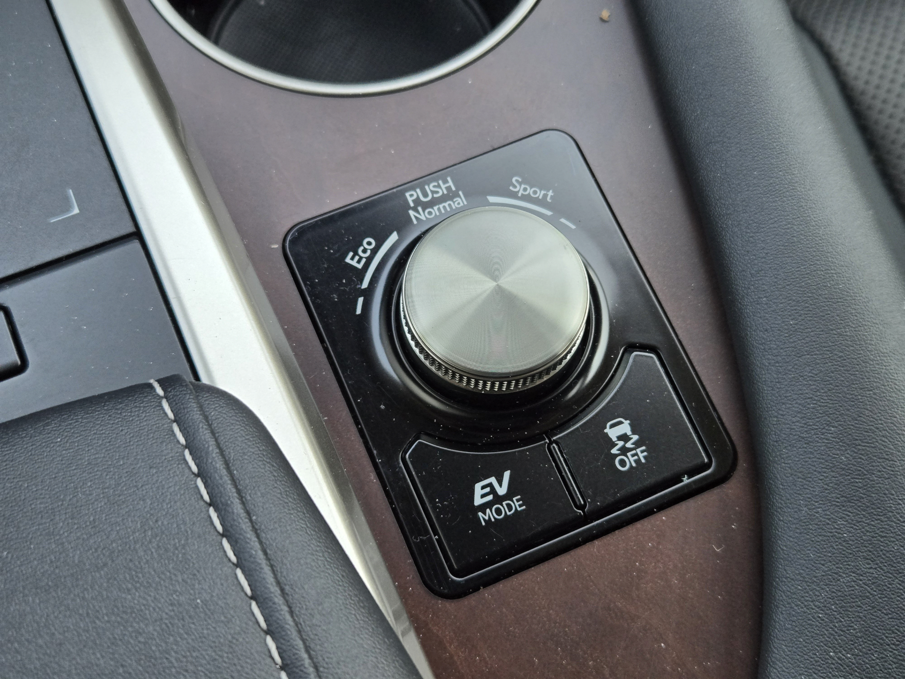 Certified 2020 Lexus RX 450h AWD w/ Premium Package image 17