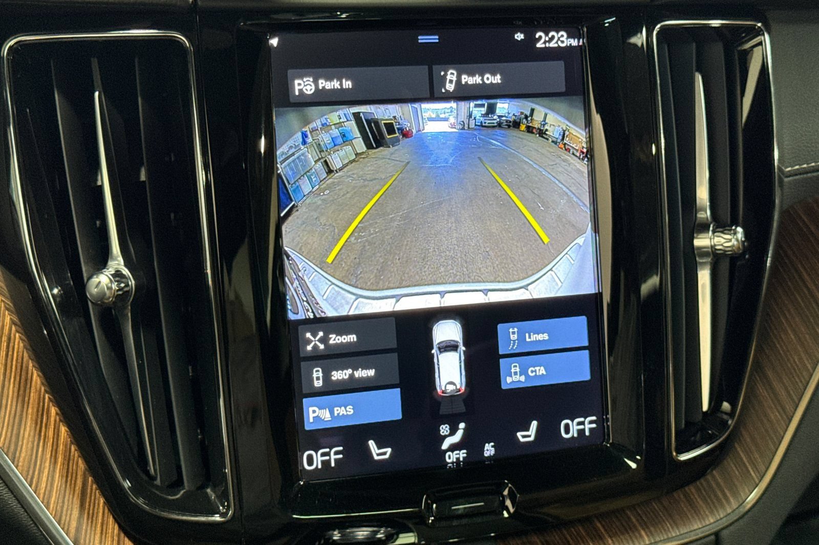 Used 2021 Volvo XC60 T8 Inscription w/ Advanced Package AWD/4WD image 22