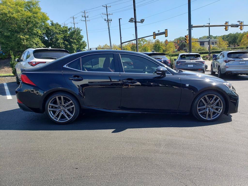 Used 2020 Lexus IS 300 F Sport w/ F Sport Package AWD/4WD image 10
