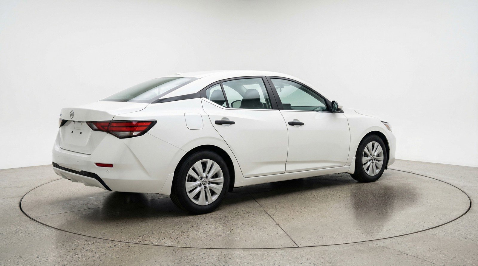 Used 2025 Nissan Sentra S image 9