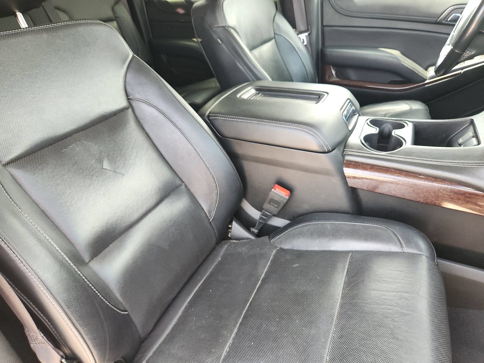 Used 2019 GMC Yukon XL SLT w/ Open Road Package AWD/4WD image 16