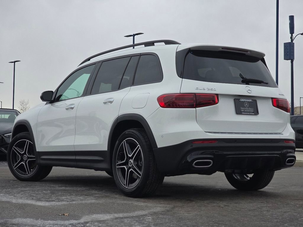 Certified 2025 Mercedes-Benz GLB 250 4MATIC image 15