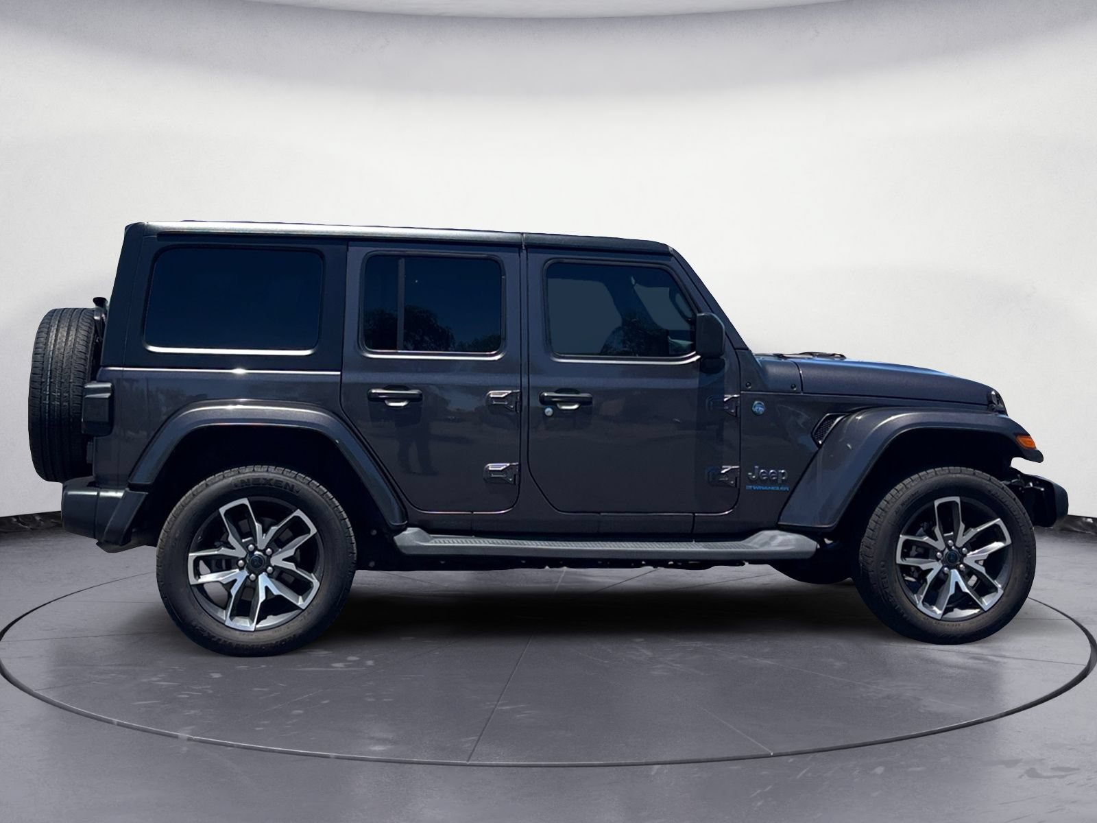Used 2024 Jeep Wrangler Unlimited AWD/4WD image 6