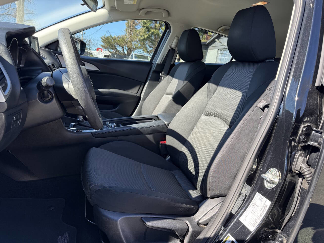 Used 2017 MAZDA MAZDA3 Sport image 9