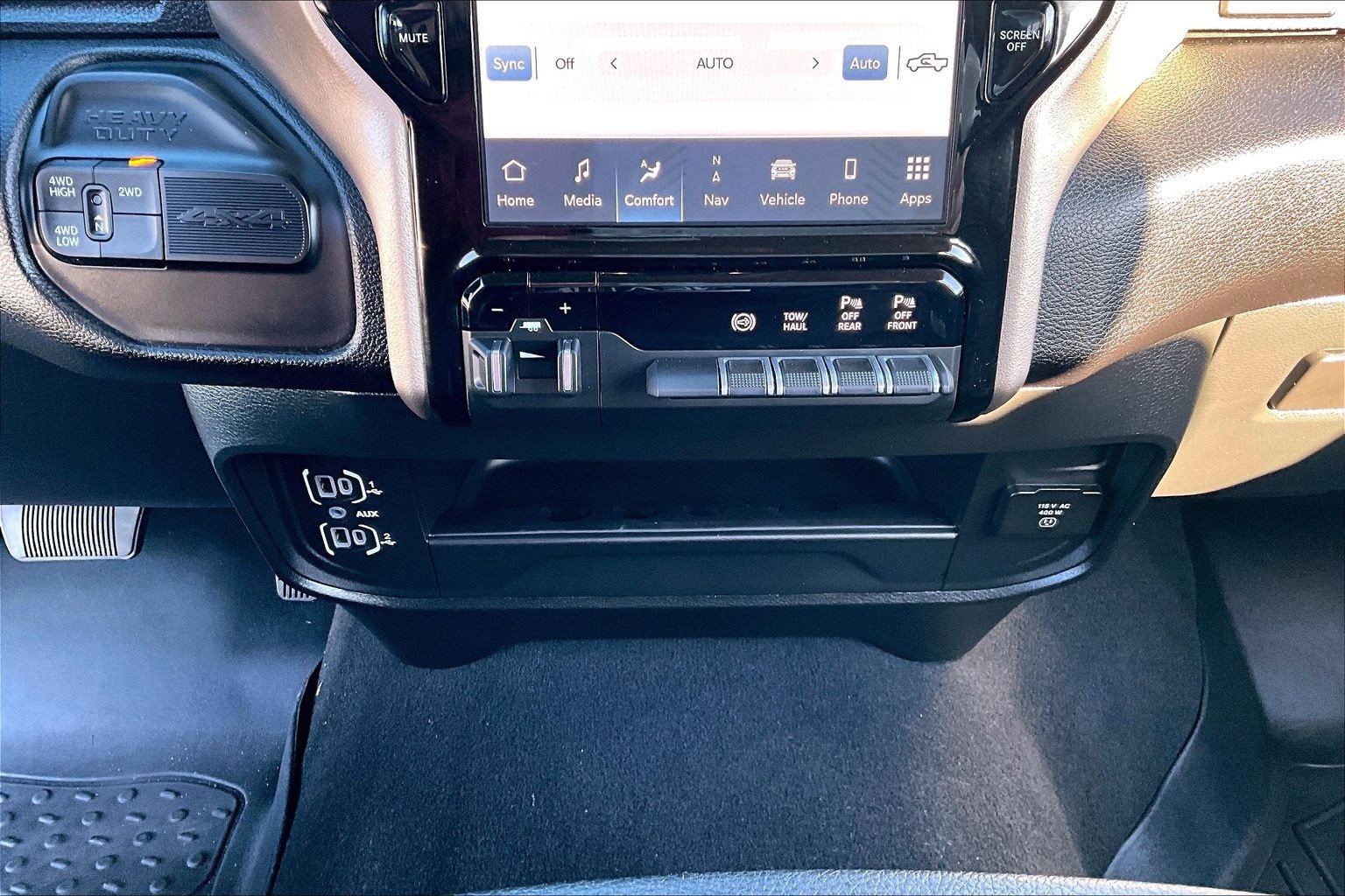 Used 2024 RAM 2500 Laramie w/ Safety Group image 23