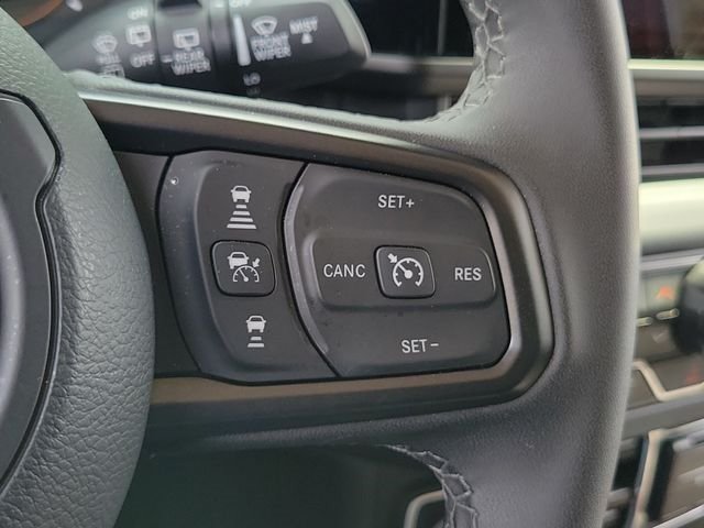 Used 2026 Jeep Wrangler Unlimited Rubicon AWD/4WD image 24