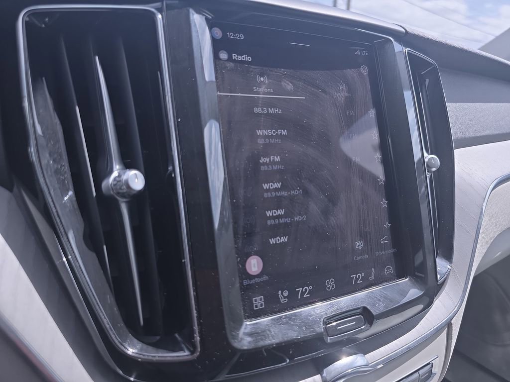 Used 2023 Volvo XC60 B5 Plus w/ Climate Package image 22