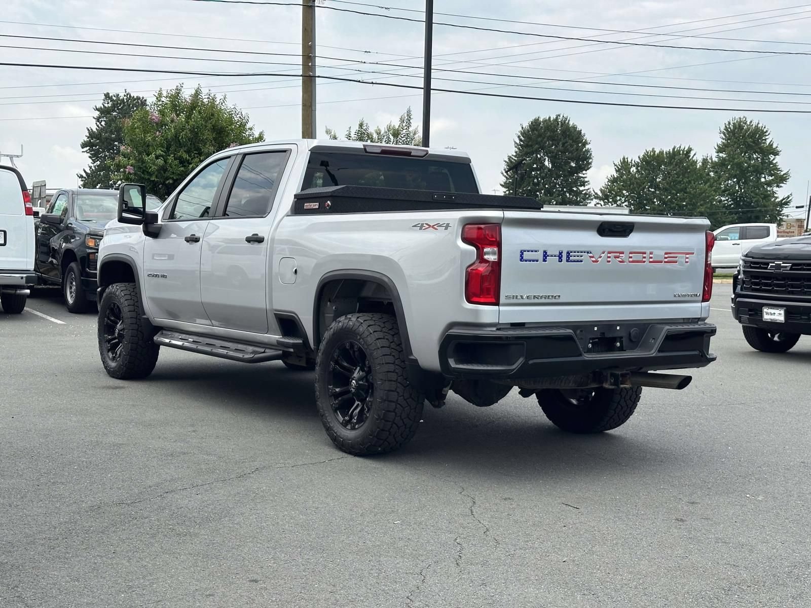 Used 2020 Chevrolet Silverado 2500 Custom w/ Custom Value Package AWD/4WD image 6