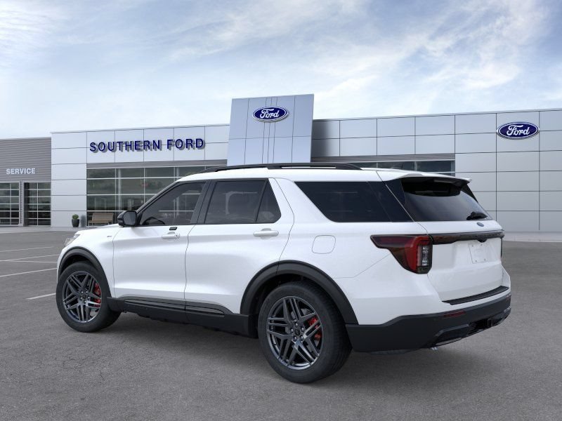 New 2026 Ford Explorer ST-Line w/ ST-Line Street Pack AWD/4WD image 4