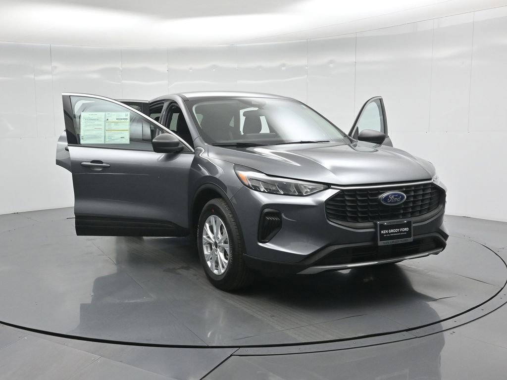 Certified 2024 Ford Escape Active w/ Tech Pack #1 image 30