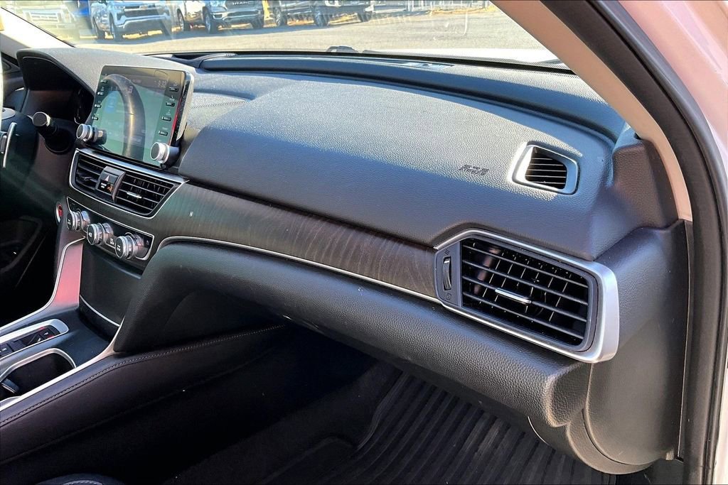 Used 2020 Honda Accord Touring image 21