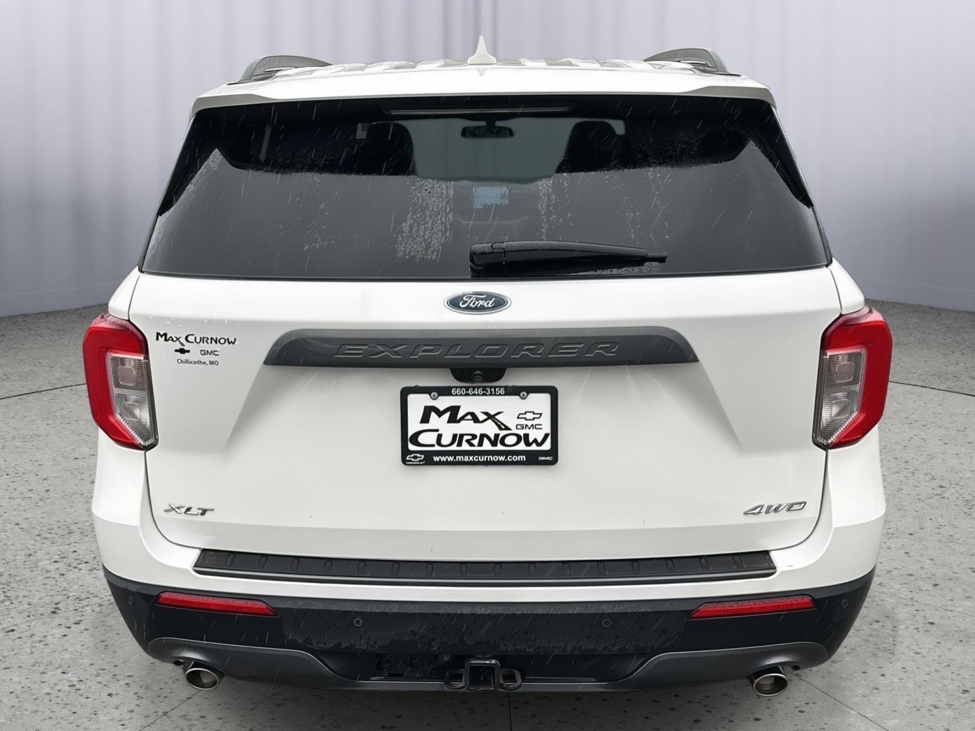 Used 2023 Ford Explorer XLT w/ Equipment Group 202A image 4