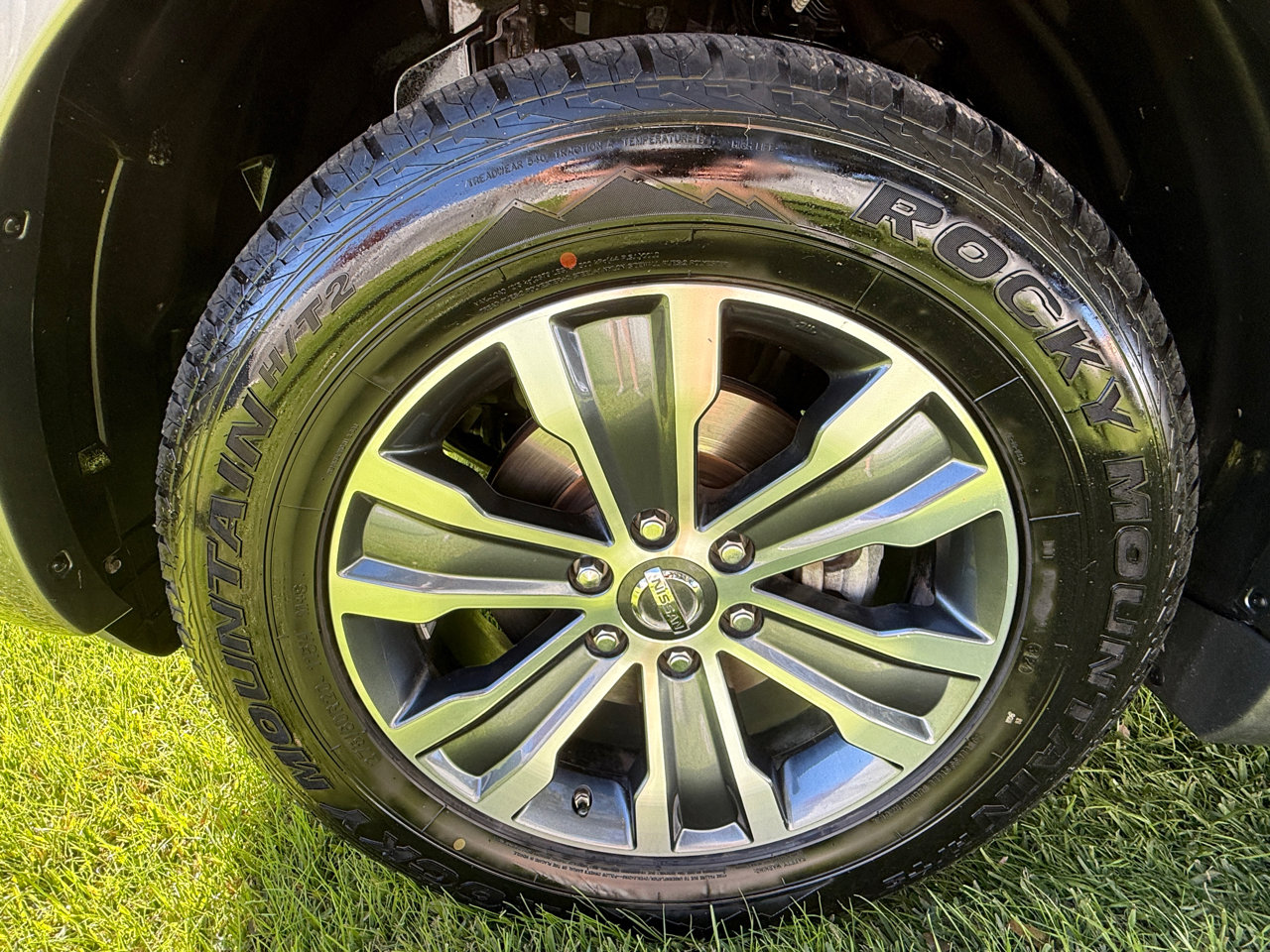 Used 2017 Nissan Armada SL image 44