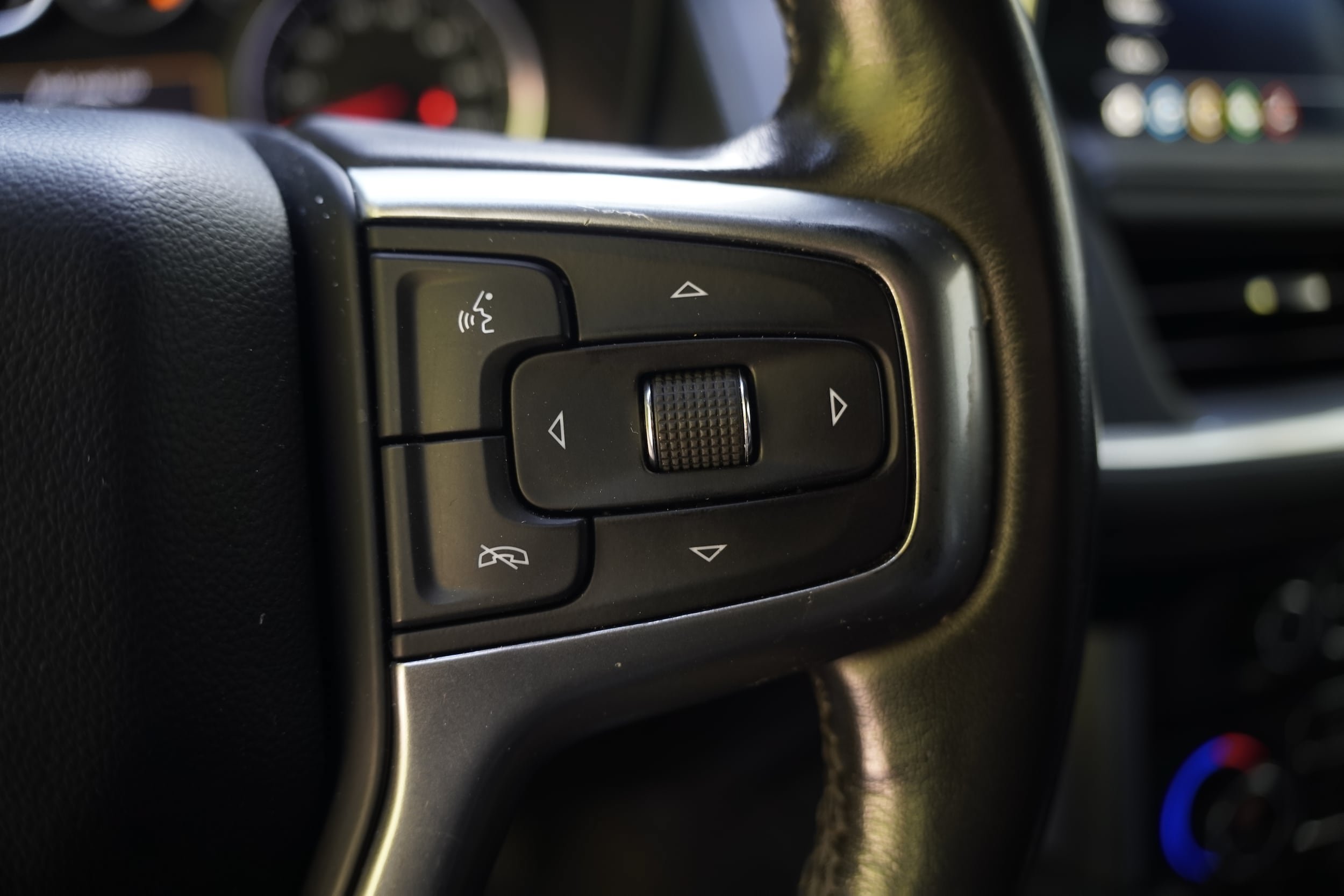 Used 2021 Chevrolet Tahoe LT w/ LT Signature Package AWD/4WD image 19